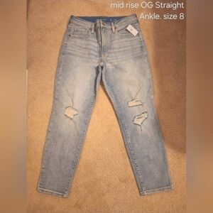 NWT Old Navy Mid-rise OG Straight Ankle Jeans Light Wash Size 8